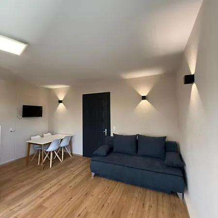 Crown Living Blumenau Studios, Smarttv, Parkplatz * Lustenau
