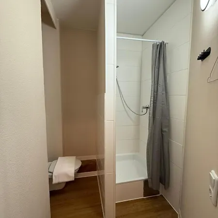 Apartment Crown Living Blumenau Studios, Smarttv, Parkplatz Lustenau