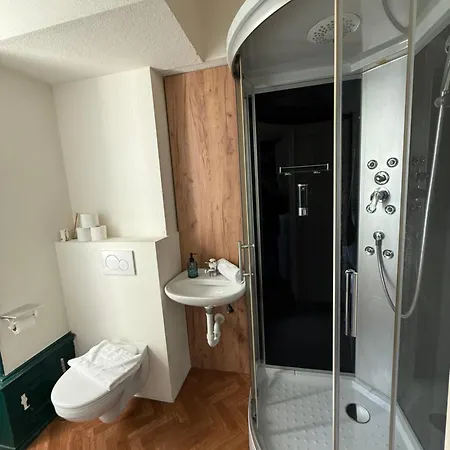 Crown Living Blumenau Studios, Smarttv, Parkplatz Apartment Lustenau