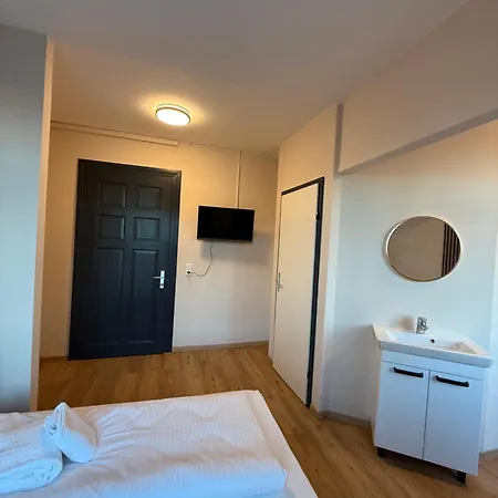 Crown Living Blumenau Studios, Smarttv, Parkplatz Lustenau