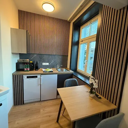 Crown Living Blumenau Studios, Smarttv, Parkplatz * Lustenau