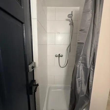 Crown Living Blumenau Studios, Smarttv, Parkplatz 卢斯特瑙