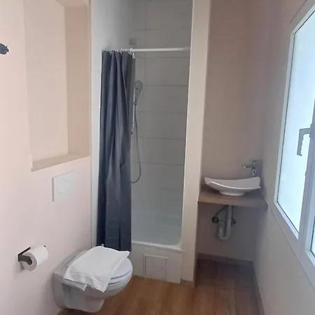 Crown Living Blumenau Studios, Smarttv, Parkplatz