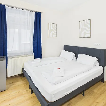 Crown Living Blumenau - Nahe Schweizer Grenze, Ideal Fuer Feriengaeste Und Geschaeftsreisende, Parkplatz, Self Check-in Apartment *