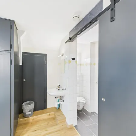 Crown Living Blumenau - Nahe Schweizer Grenze, Ideal Fuer Feriengaeste Und Geschaeftsreisende, Parkplatz, Self Check-in Apartment Lustenau