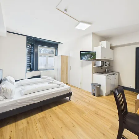 Crown Living Blumenau - Nahe Schweizer Grenze, Ideal Fuer Feriengaeste Und Geschaeftsreisende, Parkplatz, Self Check-in Apartment *